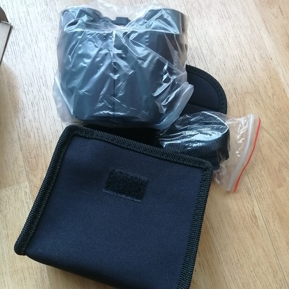 BNIB 10X25 Ultra Lightweight Compact Binoculars - Picture 4 of 5